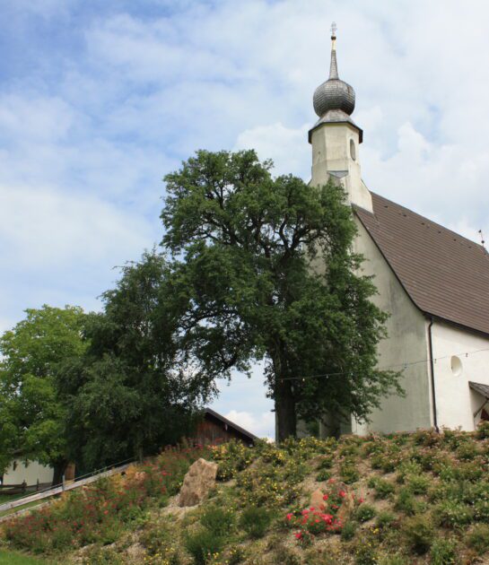 Kirche Gebertsham Gemeinde Lochen am See