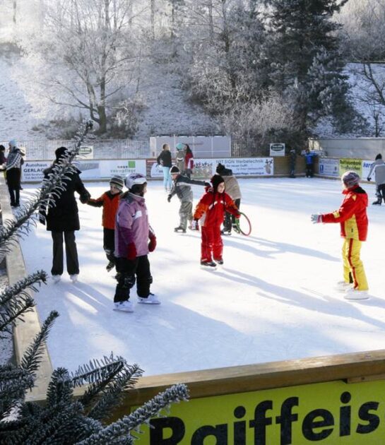 Straßwalchen ice rink