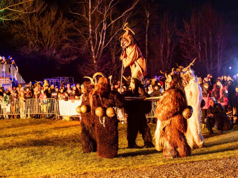 Perchten winter solstice celebration - Seekirchen lido (c) Ernest Stierschneider, Sigi Rausch, TVB Seekirchen