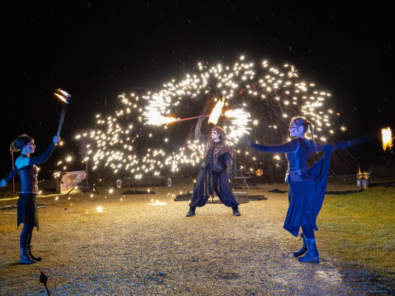 Fire show winter solstice celebration - Seekirchen lido (c) Ernest Stierschneider, Sigi Rausch, TVB Seekirchen