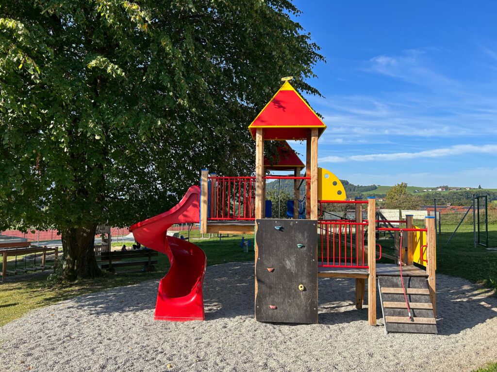 Kugelbahn in Elixhausen | beim Spielplatz